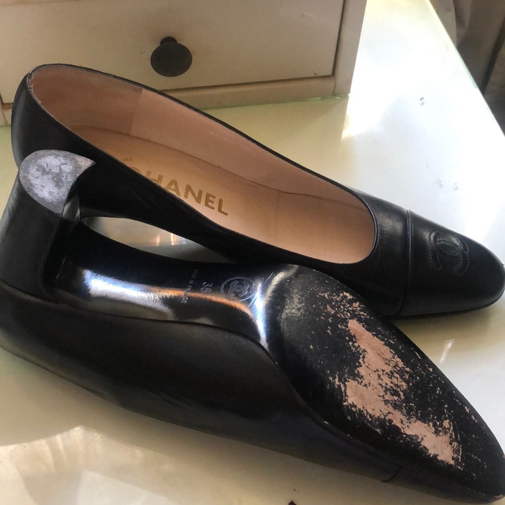 Vintage Chanel Heels - Picture 6 of 10